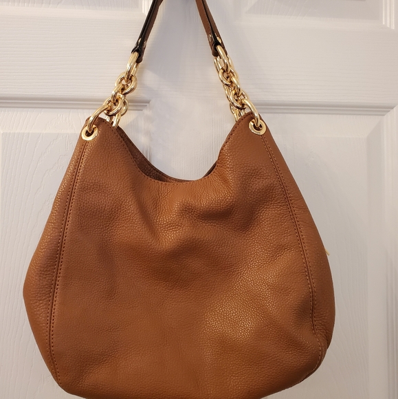 Michael Kors Fulton Chain Medium Shoulder Bag - Picture 2 of 15